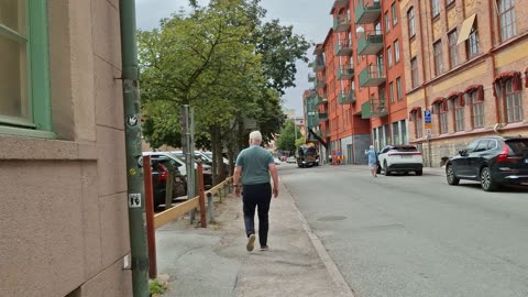 Promenad från Drottninggatan till Järntorget via andra gator. Örebro 19 Aug. 2025