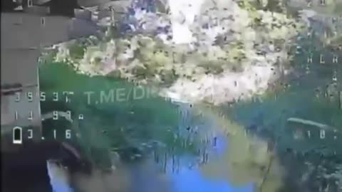 💥 A bridge near the village of Rudnya-Tsata, in the Bryansk region, was blown up by