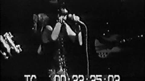 Alice Cooper- Rock A Bye + Killer Tour On French TV 1972