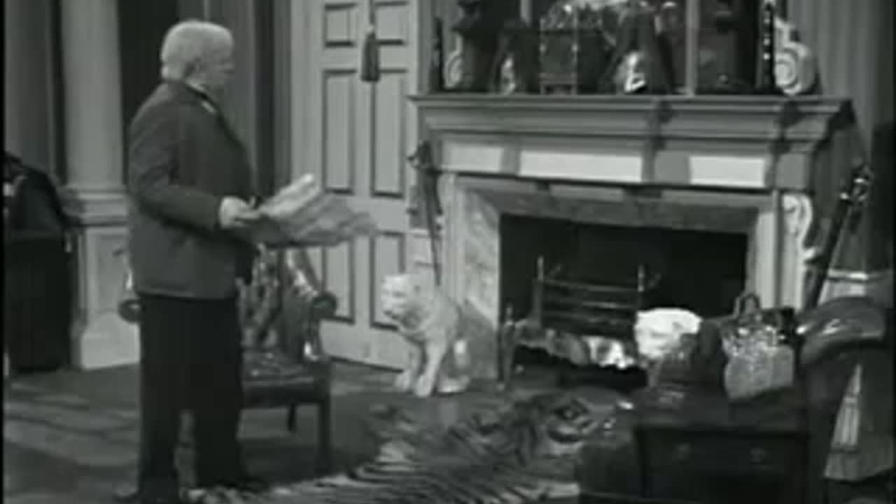 Hark At Barker S1E8 Ronnie Barker • Josephine Tewson • David Jason • Valerie Leon (2)