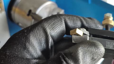 Turning Carbide at home, Will no one stop this madman ?