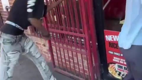 Man Spots His Opps Girlfriend & Assaults Her