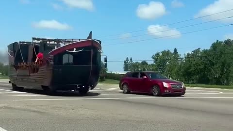 😂🌴 The Weirdest Things Happen in Florida! Just Another Day in Florida | FunFM