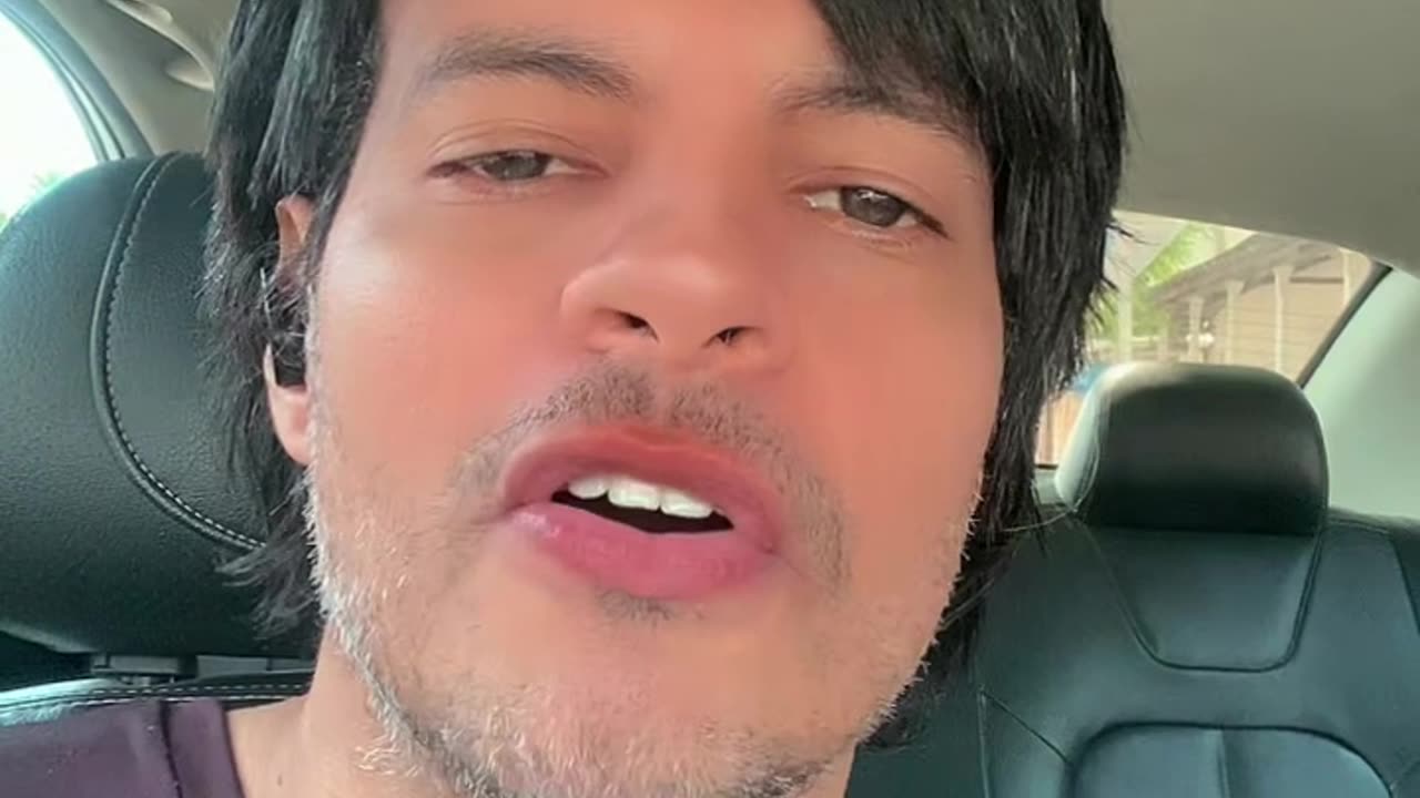 Luigi 21 Plus song 2013