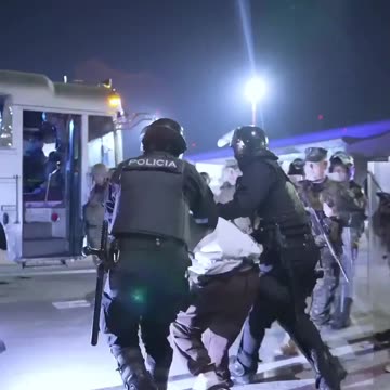 Trump team deports 17 more Venezuelan criminals,