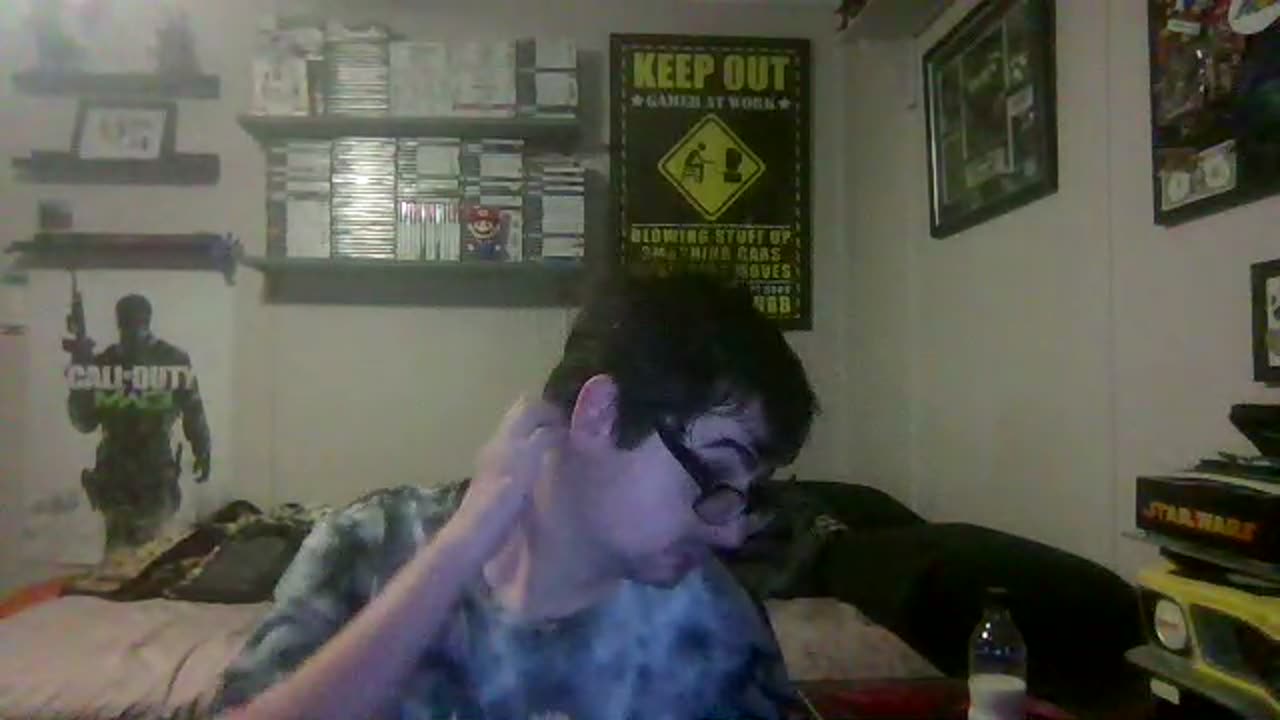 come chat to me and be my friend