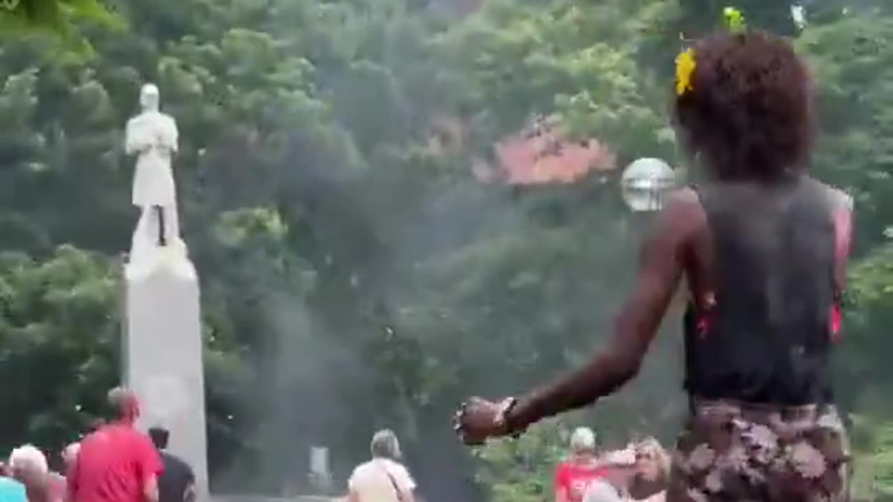 Pro-Israel protesters burned in fire-bomb attack in Colorado