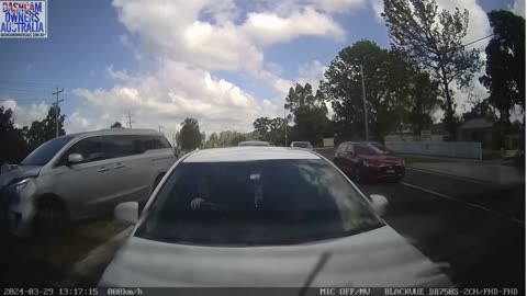 Intense dash cam footage you cannot imagine what happens - dash cam videos - DAILY UPLOADS