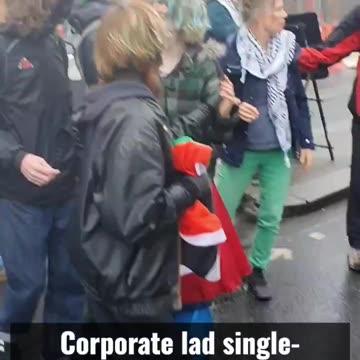 Corporate lad single-handedly removes terrorist sympathising road blockers out
