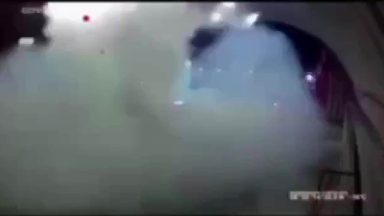 (Amazing)Russian Su27 Pilot Ejects(Probably On Accident)Inside of a Hanger