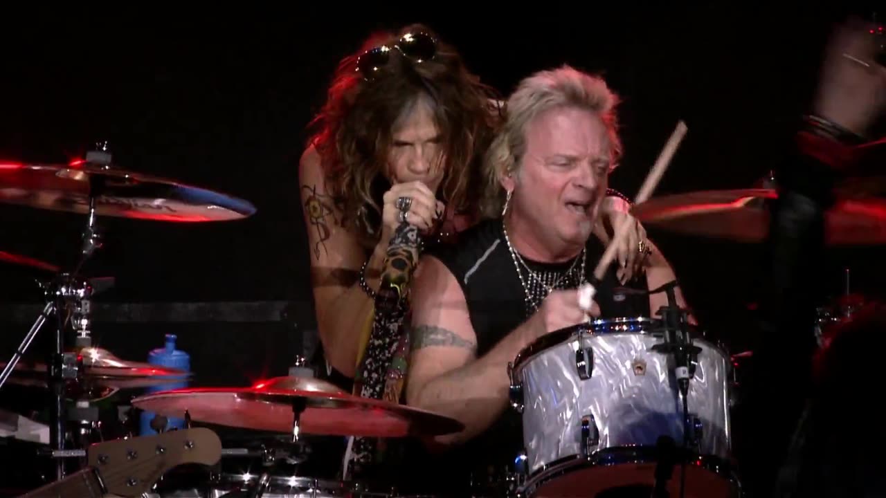 Livin' on the Edge - Aerosmith (live)