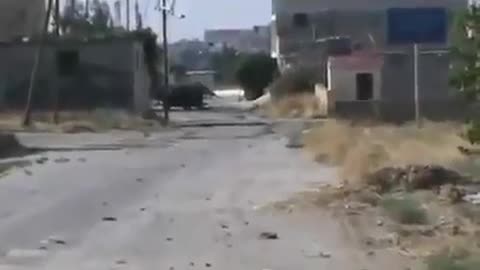Syrian War Rebels(Free Syrian Army) destroy 3 T-72 in Azaz, Aleppo 2012.07.10
