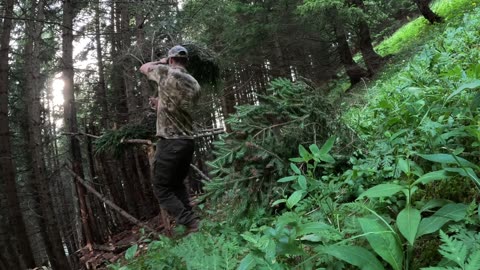 BUILDING an off-grid SURVIVAL SEHLTER and overnight stay