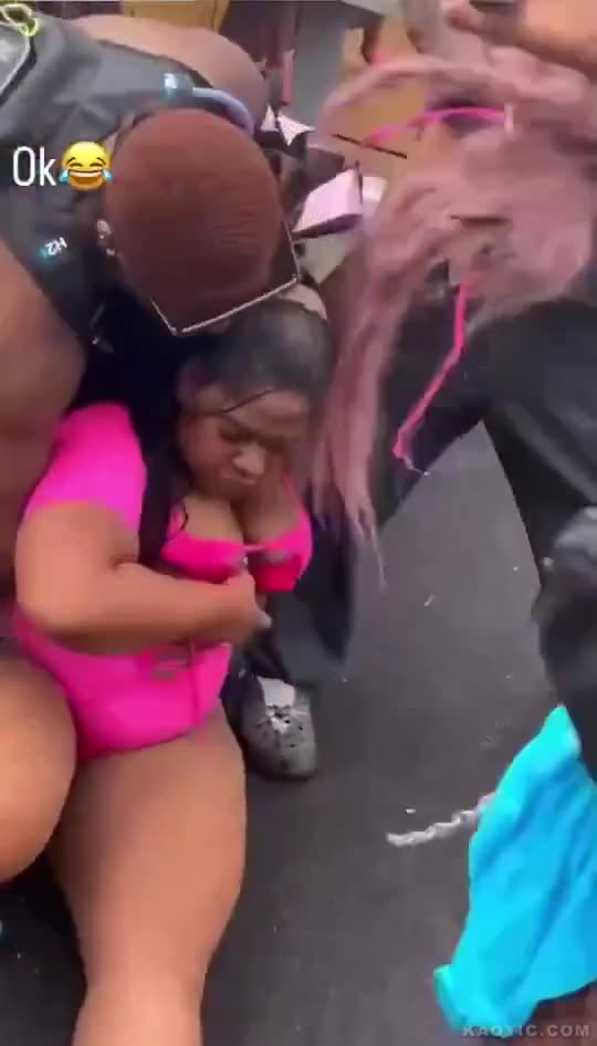 Mardi Gras Ratchets Brawl During Carnivale Party