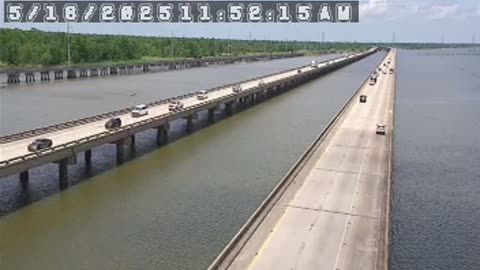 Louisiana: Person Shoots Self And Off Bonnet Carré Spillway Bridge On I-10