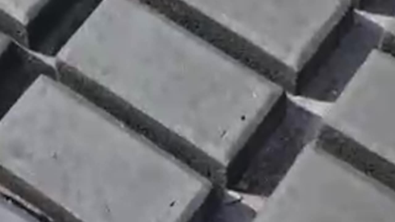 Liquid Concrete Molding Into Stone Bricks! #tufftile