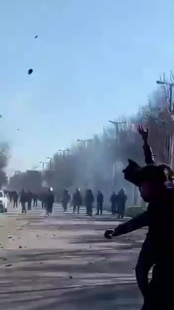 Protesters Clashing with Security Forces in Iran