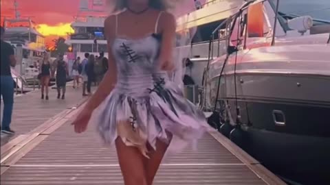 .Billy Von Bomb's 304 Dance Tour #94 - Summer's Fading Sunset Edition