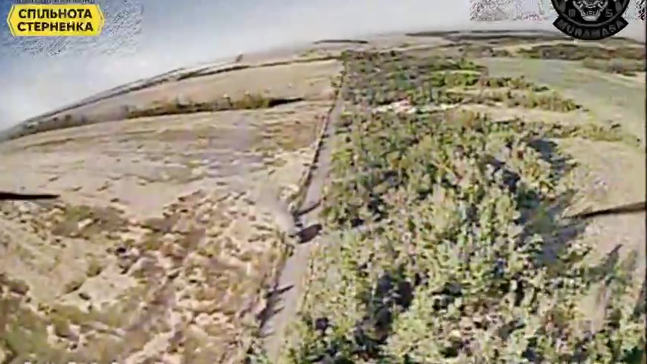 Ukrainian Drone Smashes into Self-Propelled Heavy Gun