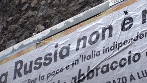 Antifascistas italianos contra propaganda antirrusa