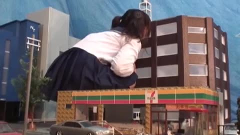 Gens Labo Japanese High School Giantess