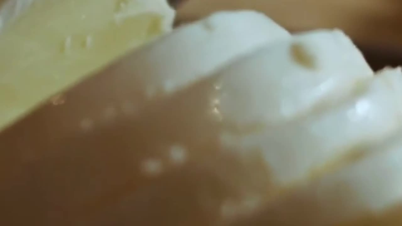 Mozzarella: The Secret Cheese That Boosts Bone Health & Weight Loss! (Science-Backed Benefits)