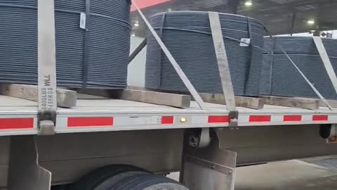 CAN YOU SPOT WHATS WRONG #ourtruckinglife #truckdrivers #reallifetruckers #trucker #atruckerslife
