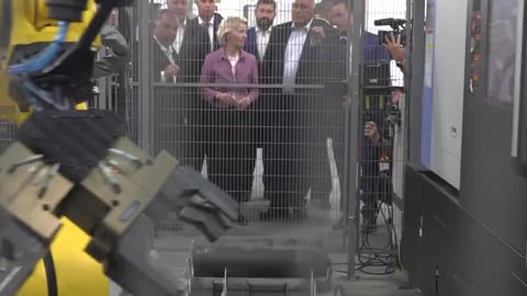 🇪🇺 VON DER LEYEN: "HO VISITATO UNA STRAORDINARIA FABBRICA DI BOMBE