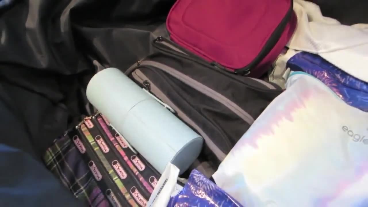 I'm Surrounded (Vlogtober October 24, 2013)