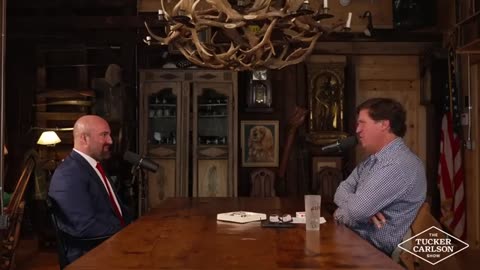 такер вернулся 1
