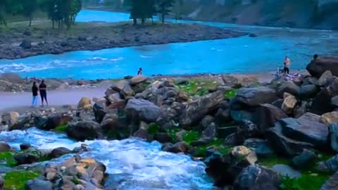 Good 😊 friend like and share k story