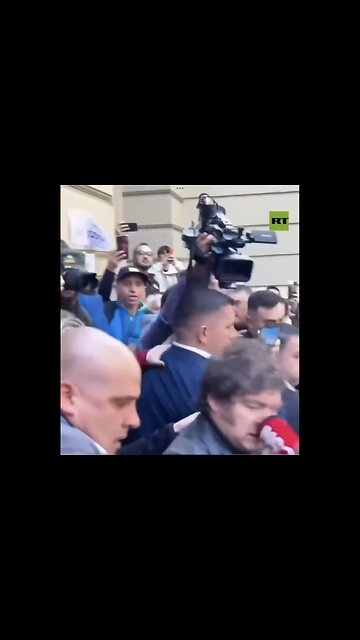 ARGENTINA PRESIDENT🇦🇷🎤👨‍🦱📸HIT IN THE FACE WITH MICROPHONE🎬🎤💫