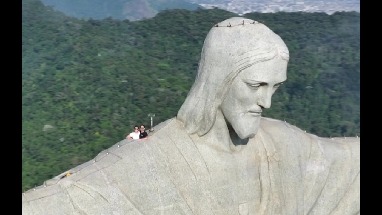 Christ the redeemer statue, how did they build that tho?