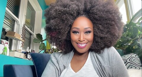 Chicago Native and Soul Singer Terisa Griffin's New Project One Woman One Voice