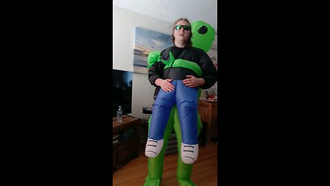 Alien Kidnapped Nerd