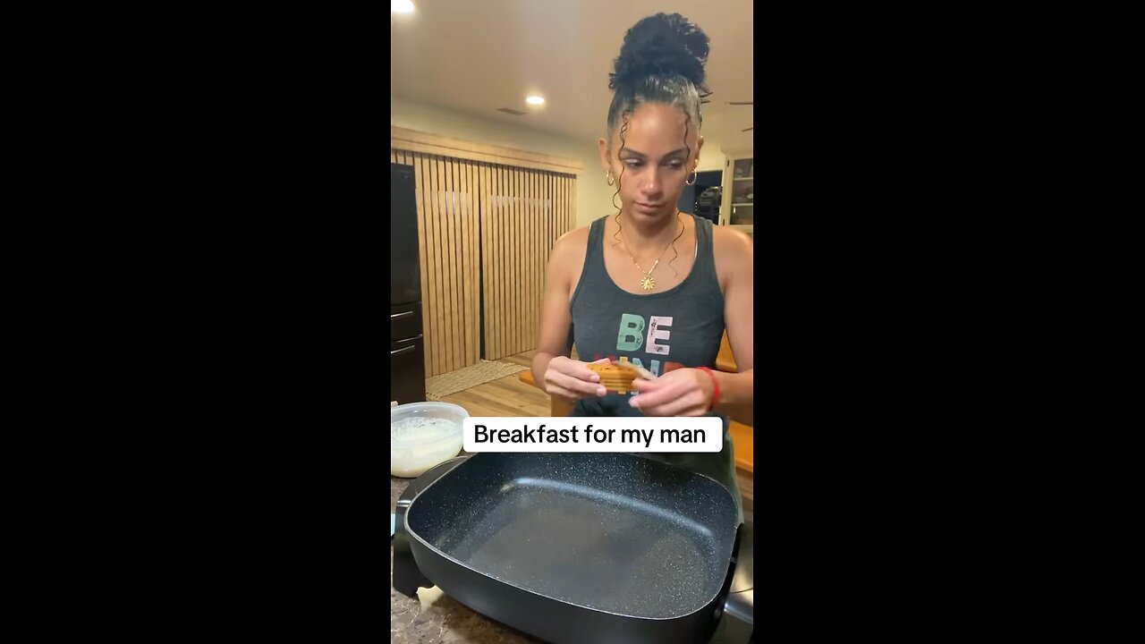 Making breakfast #breakfast #easy #recipe