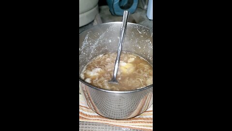 Eating Maruchan Ramen Noodle Beef Flavor, Dbn, MI, 6/28/25