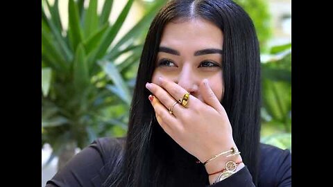 Malika Muradowna Curvy plus Size Model. Biography Curvy Model. Body Positivity ! Influence.