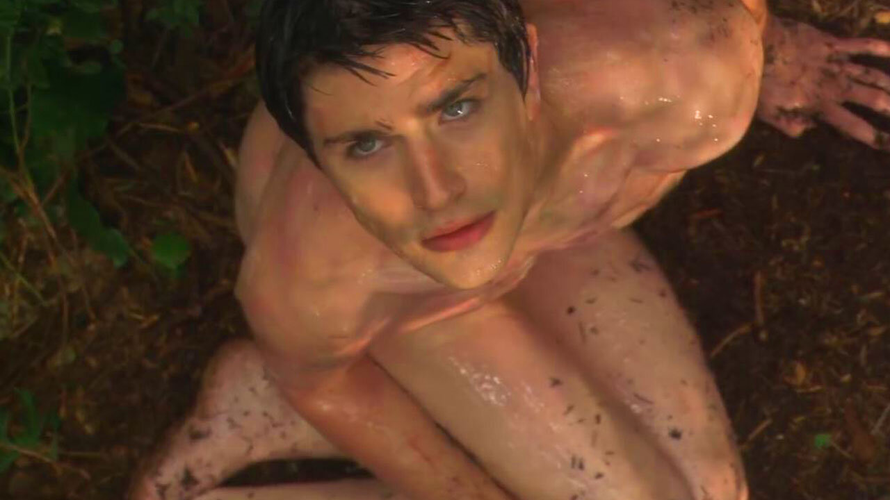 A Man Was Born Without A Belly Button, With A 16-Year-Old Body And Superpowers Since Birth