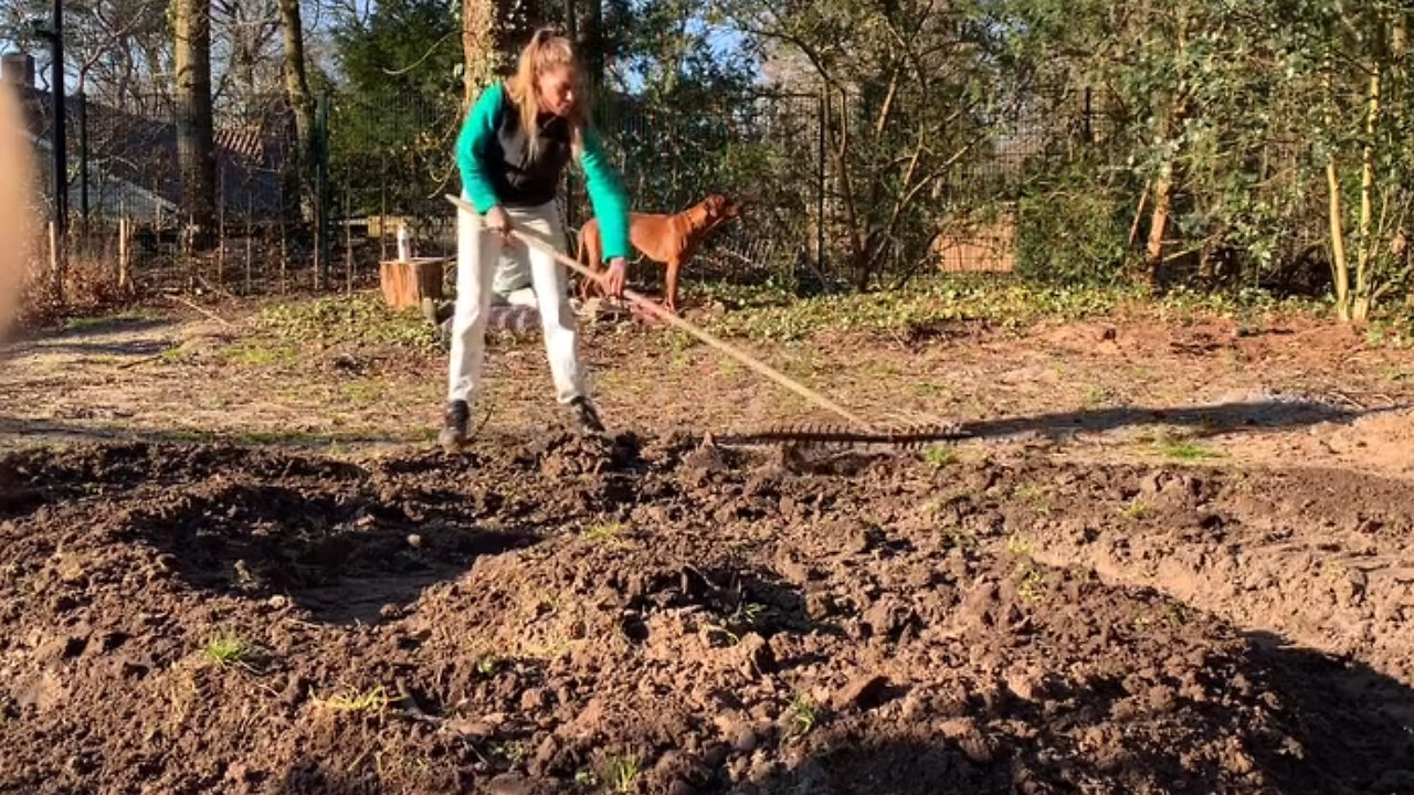 Doutzen Kroes’ Vegetable Garden: Starting from Scratch & Loving Nature