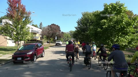 Just bluffing Around - Community Ride - Main and Danforth to Bluffs via Highview Park (timelapse)