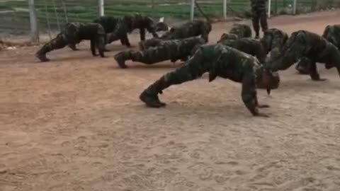 🏋️‍♂️🇹🇭 Thailand Conflict | Cambodian Soldiers Show Military Might with Push-Ups | RCF