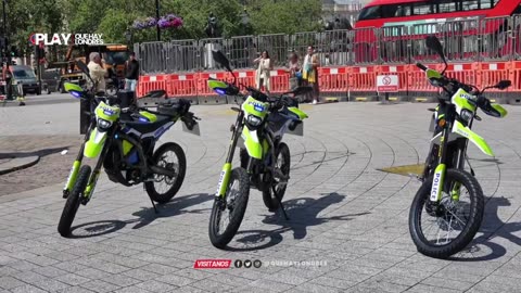 Policía de Londres usa motos eléctricas contra robos de móviles