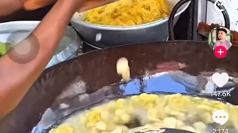 INDIAN STREET FOOD: These people have no hygiene or food safety standards. Deport them all.