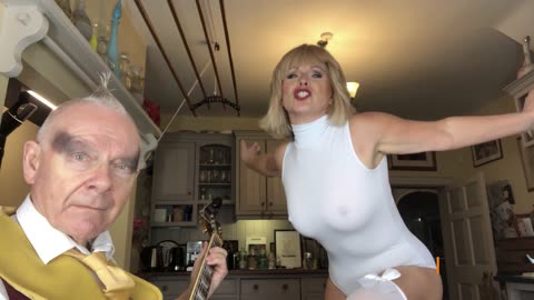 20220213 Toyah & Robert's Sunday Lunch - TOO DRUNK TO FUNK [jn7iWdbmoiE] REMASTERED