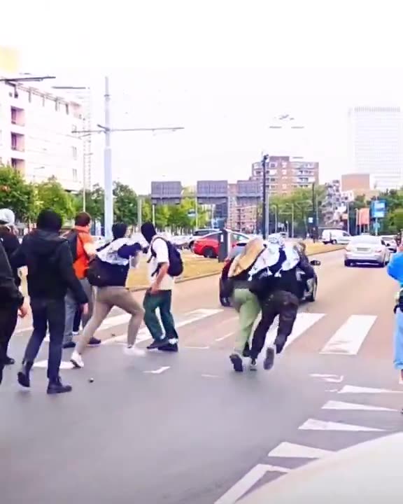 3000lb Car Vs Filthy Commie