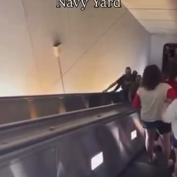 “Eat a Salad” - DC Police Officer Obliterates Obese Leftist Woman Heckling Him