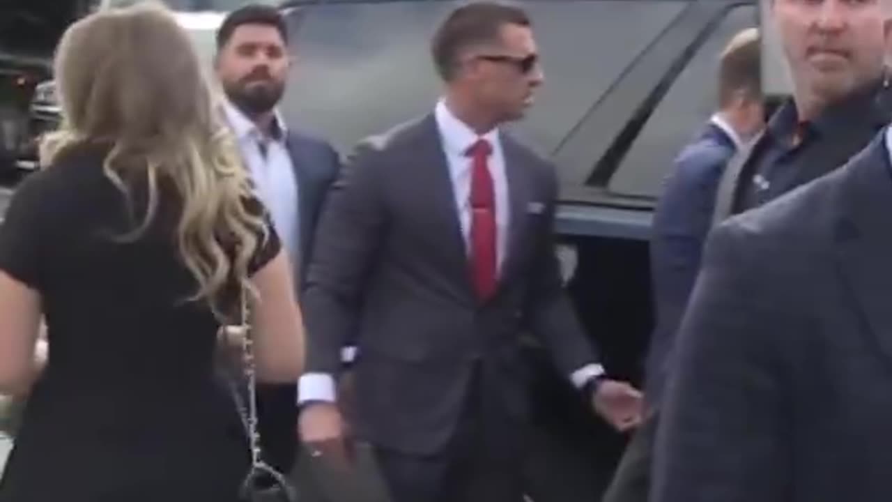 Eirka Kirk protected by the same team at charlie kirk shooting