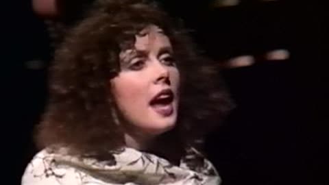 Sarah Brightman - Tell Me On A Sunday = 1992