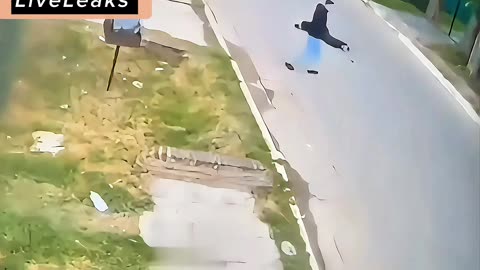 They Tried to Rob the Wrong Man — Off-Duty Cop Ends It Fast